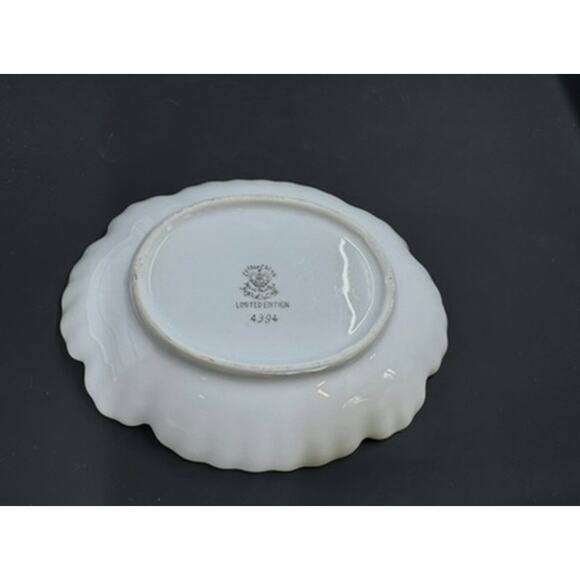 "LEFTON" China, Christmas,Hand Painted,Poinsettia Small Serving DishDish - Picture 5 of 6